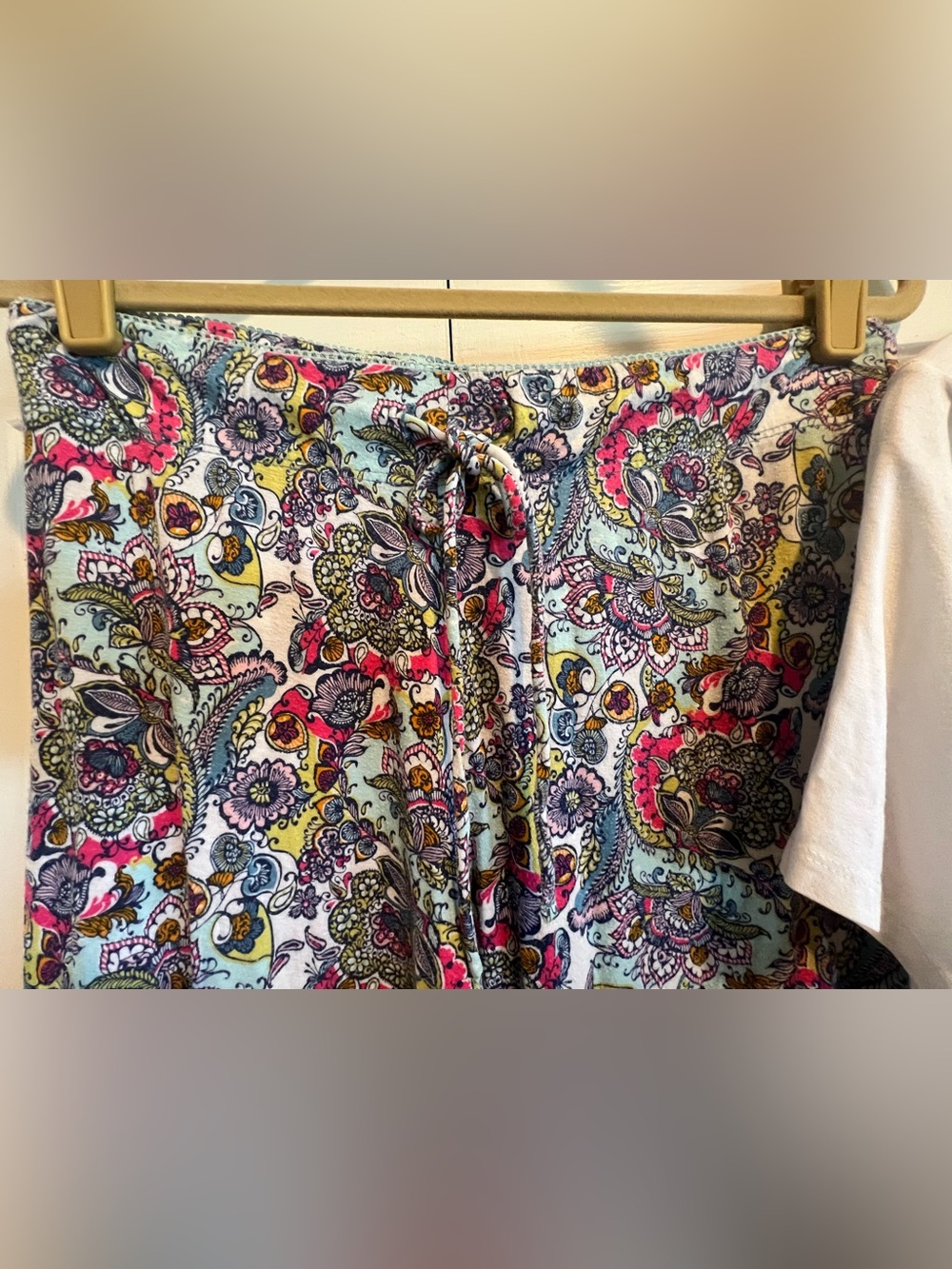 2 Pc PJ Set🩷 Colorful Paisley Lounge Pants & Versatile White Short Sleeve Shirt - Picture 6 of 12